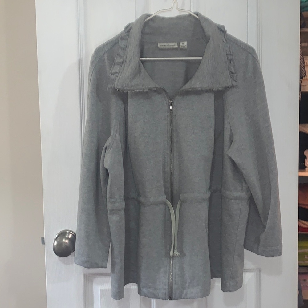 Women’s XL John Paul Richard Zip Up Jacket with 3/4 Length Roll Up Sleeves